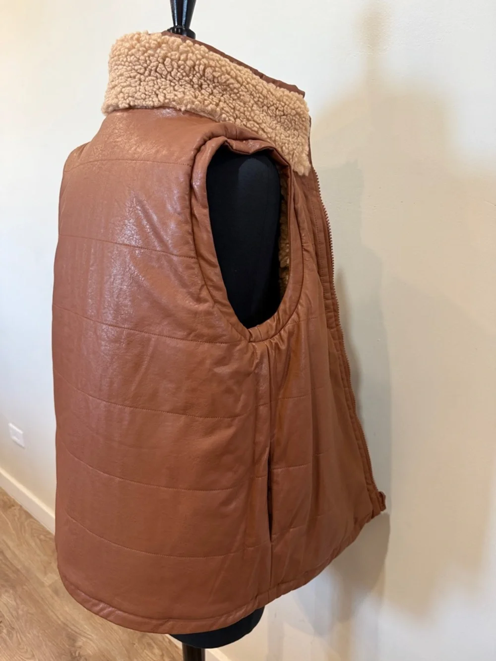 Tuckernuck camel leather and shearling reversible Beckham vest - Picture 8 of 11
